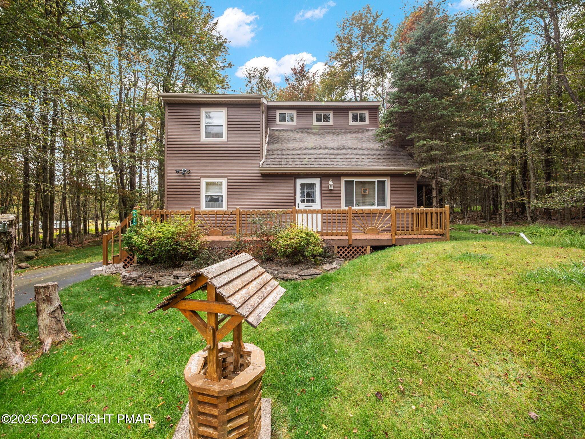 Maplewood Dr, Newfoundland, PA 18445