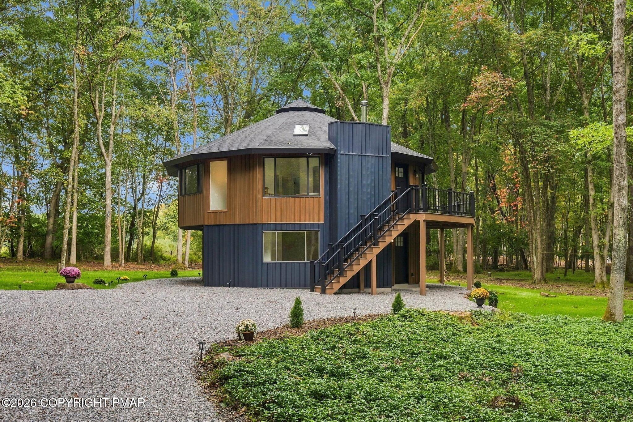Dogwood Dr, Jim Thorpe, PA 18229