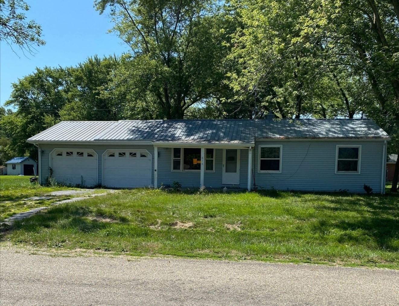 E State St, Vandalia, MO 63382