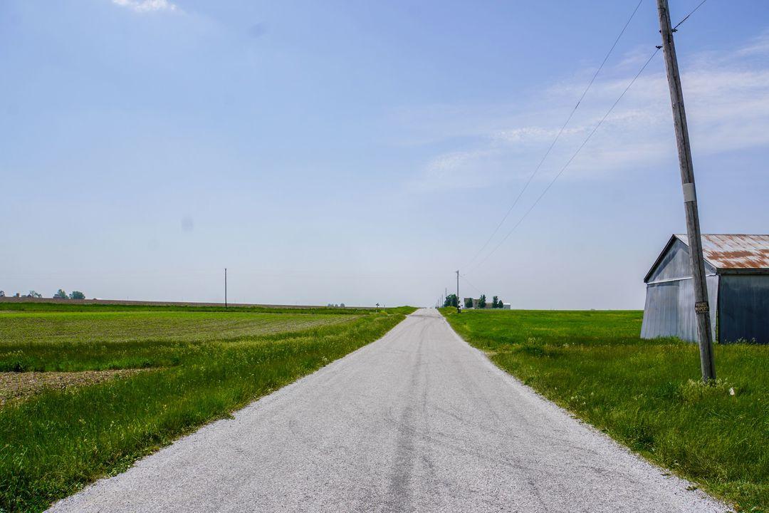 E 2250th St, Adair, IL 61411