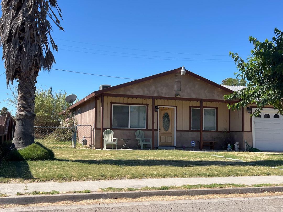 Globe Ave, Dos Palos, CA 93620