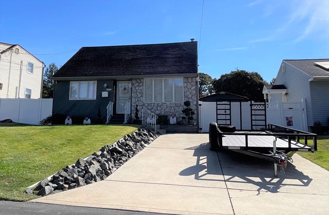 W Front St, Glendora, NJ 08029