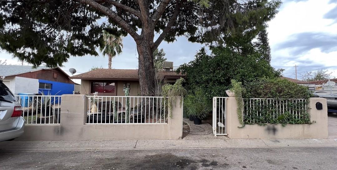 W Oraibi Dr, Phoenix, AZ 85027