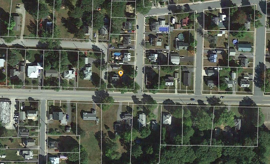 Maple Ave, Claremont, NH 03743