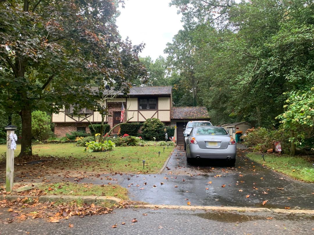 Margarete Dr, Elmer, NJ 08318