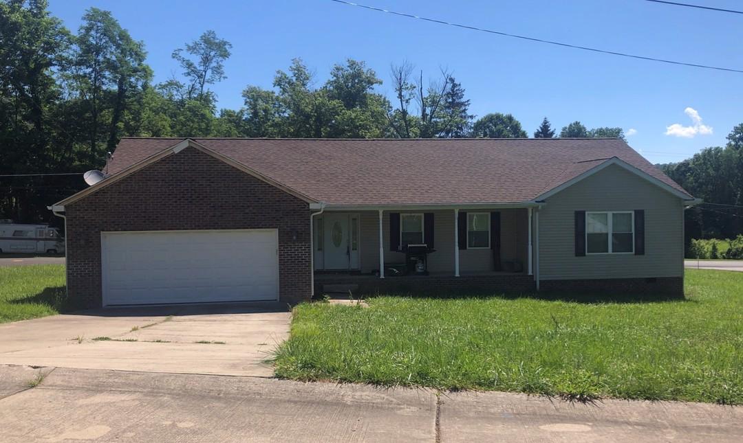 Patricia St, Poca, WV 25159