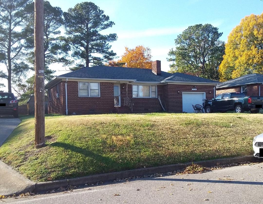 Haywood Ave, Chesapeake, VA 23324