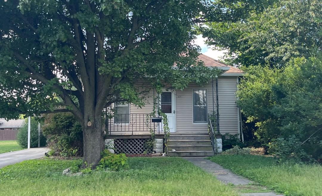 Park Ave, Gillespie, IL 62033