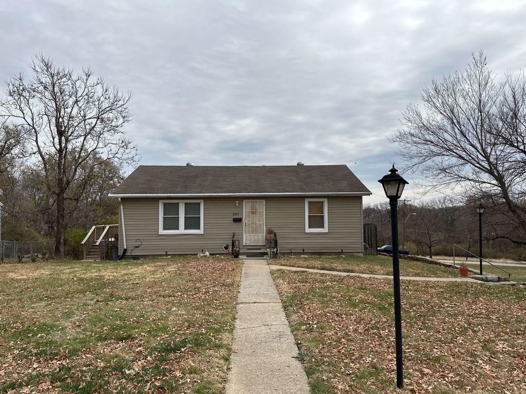 Euclid Ave, Kansas City, MO 64132