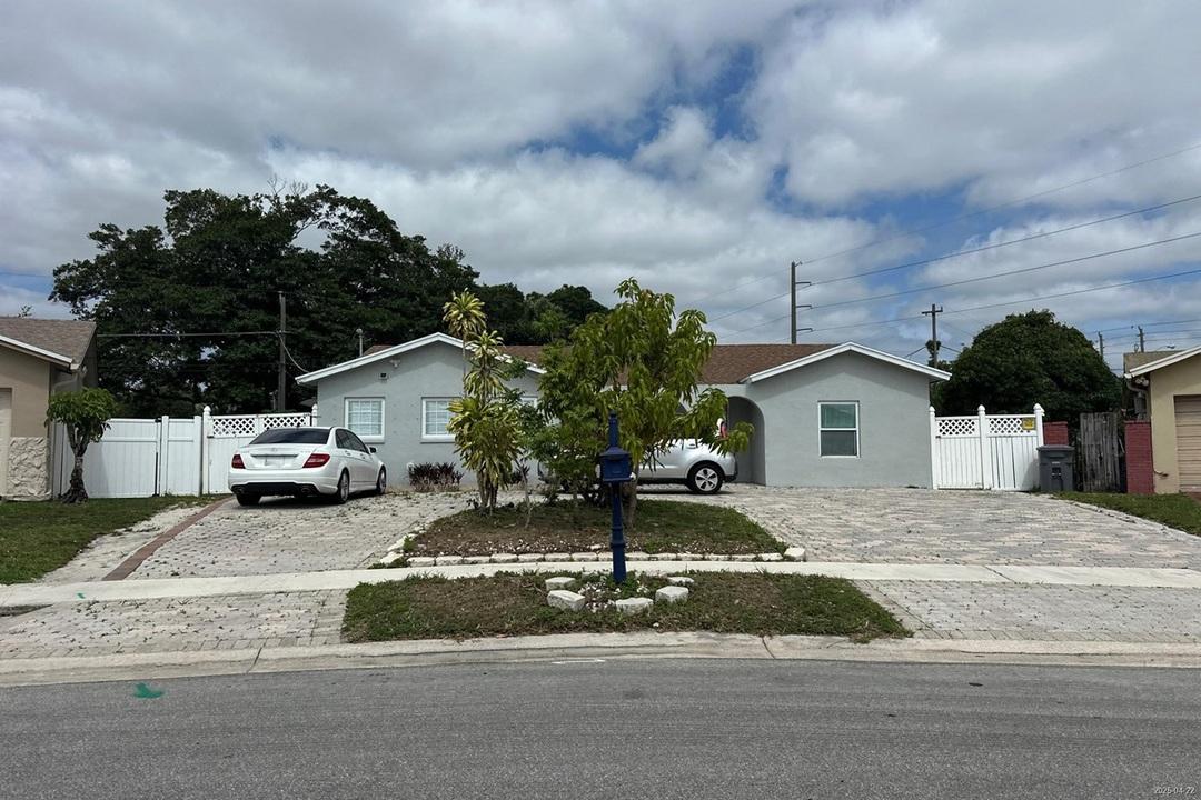 Sw 58th Ave, Boca Raton, FL 33428