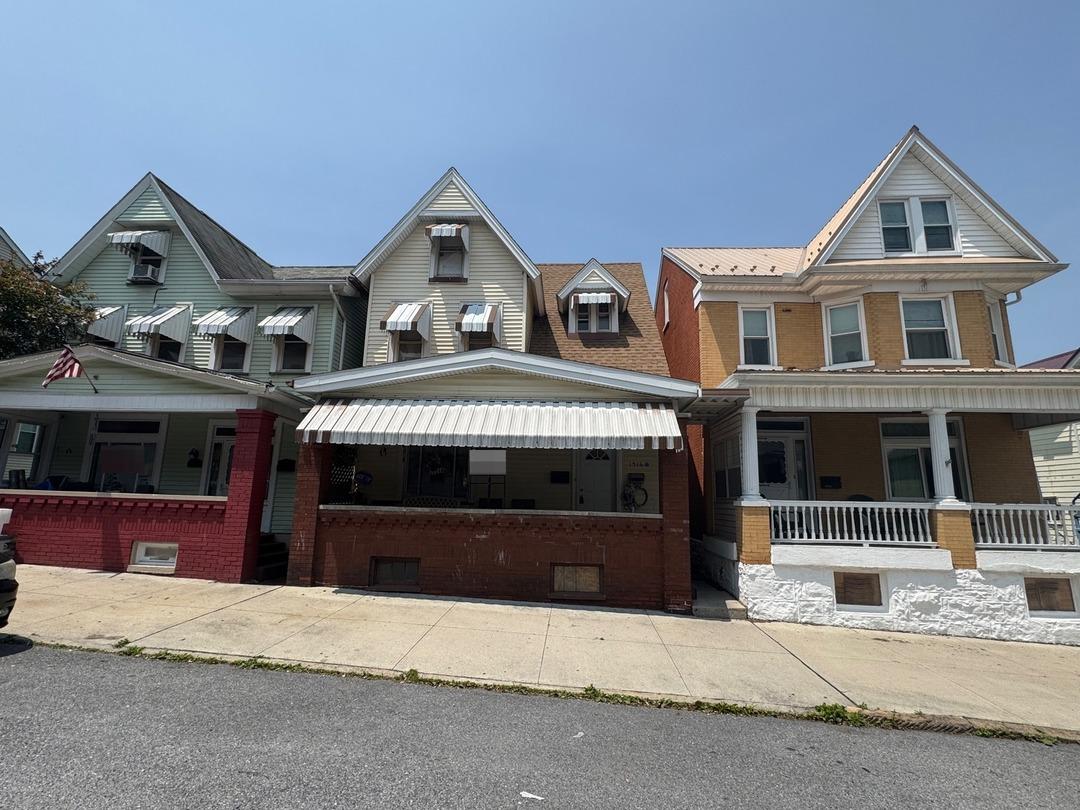 3rd Ave, Altoona, PA 16602